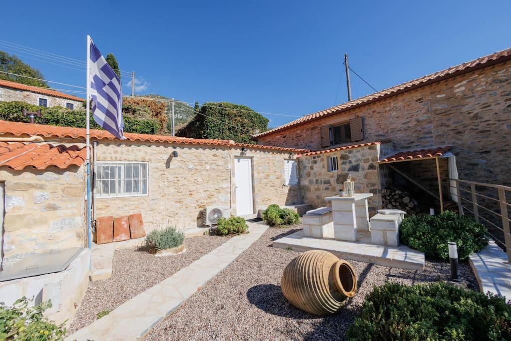 Villa Somatiana- Traditional Stone House , West Mani Thalámai Kültér fotó
