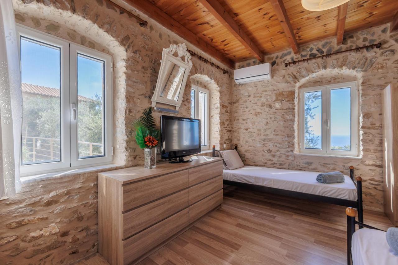 Villa Somatiana- Traditional Stone House , West Mani Thalámai Kültér fotó